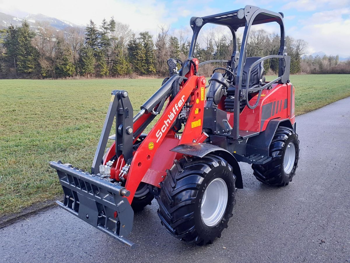 E-FARM: Schäffer 3630 - Ładowarka kołowa - id 8JHZSXL - 35 417 € - Rok produkcji: 2022 - Motogodziny: 1,Moc silnika: 25,Austria