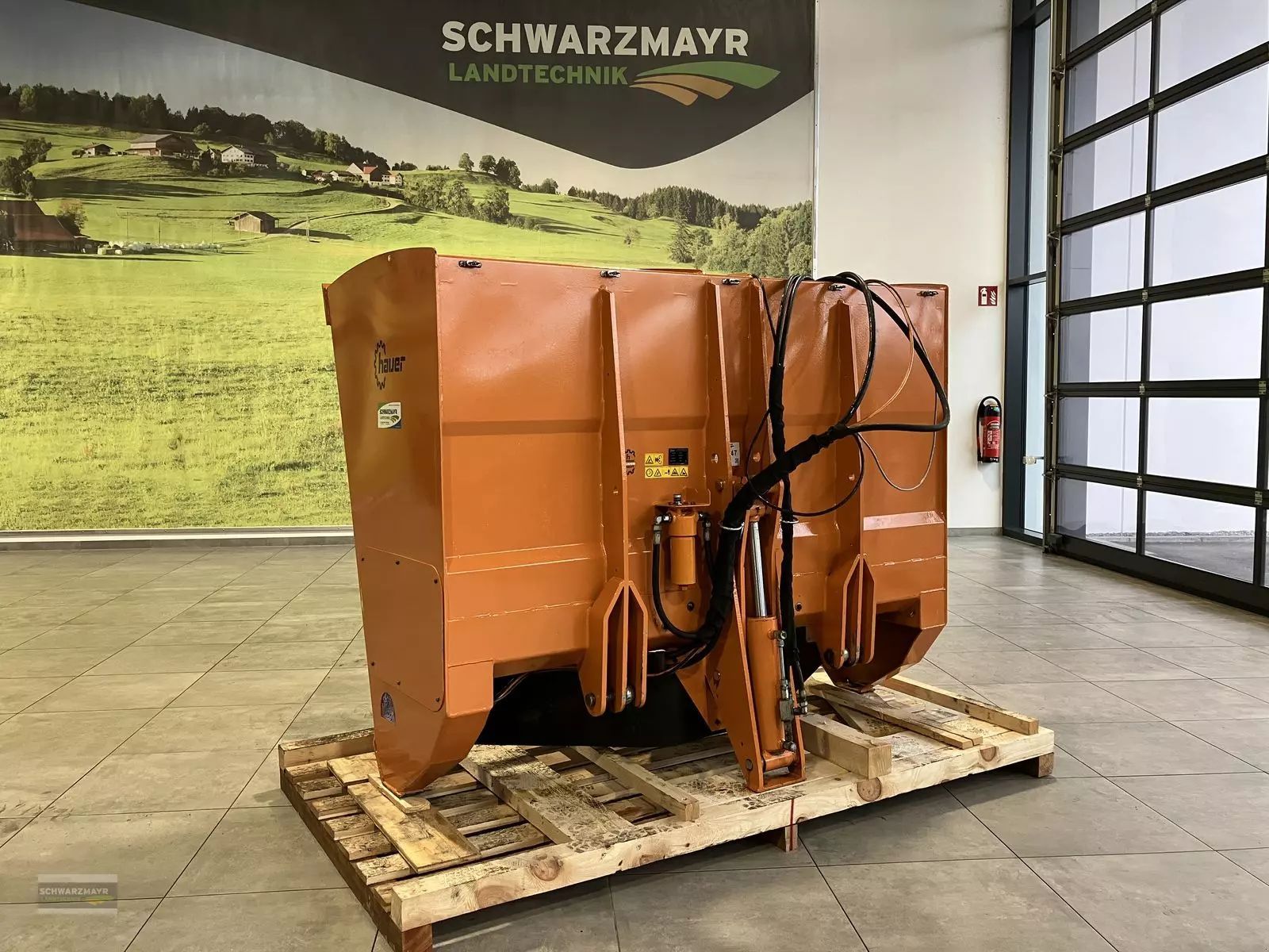 E-FARM: hauer ts 215 - Equipamiento municipal - id JMCT9QC - 11.500 € - Año: 2021 - Austria