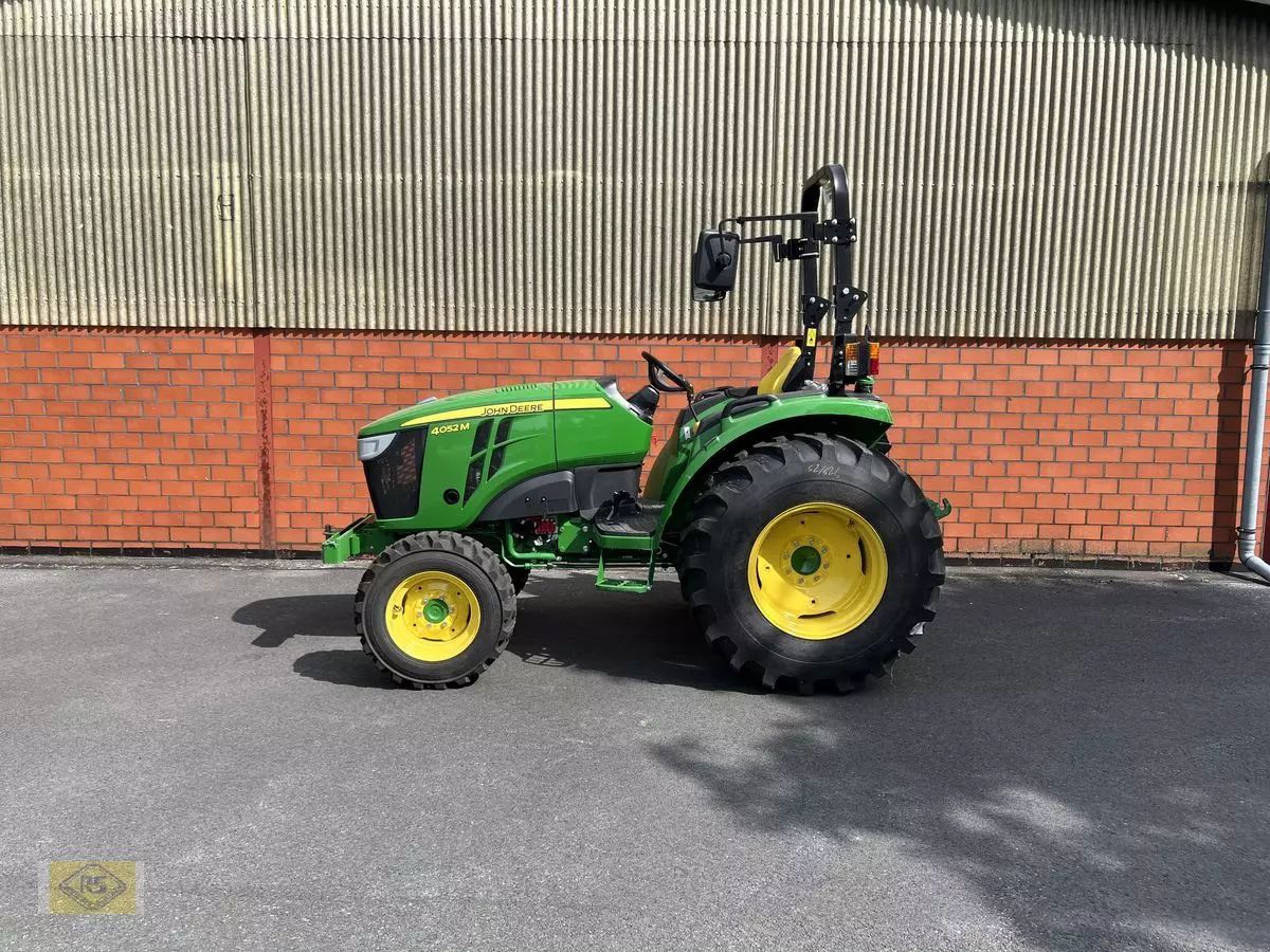 John Deere 4052 M Tracteur 38 647 €