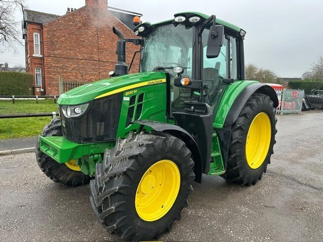 John Deere 6120 M Traktor 75.801 €
