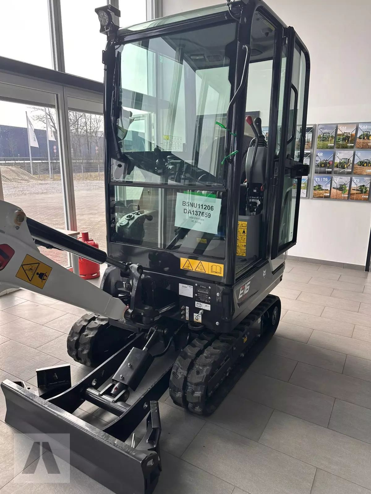 Bobcat E 16 Мини Ексаватор 22 500 €