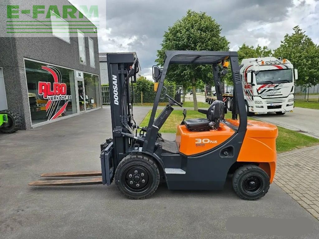 Doosan d30g plus Forklift €17,900