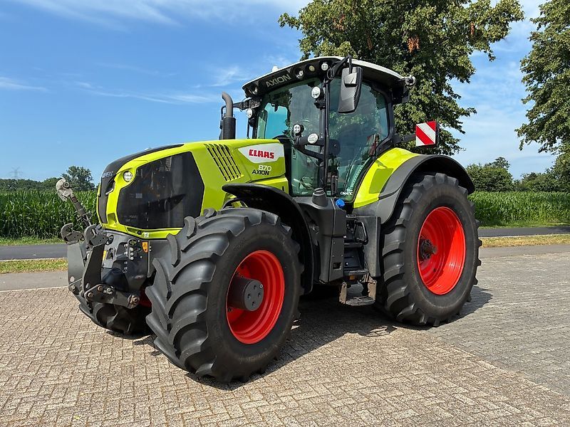 Claas Axion 870 CMATIC Tractor €127,500