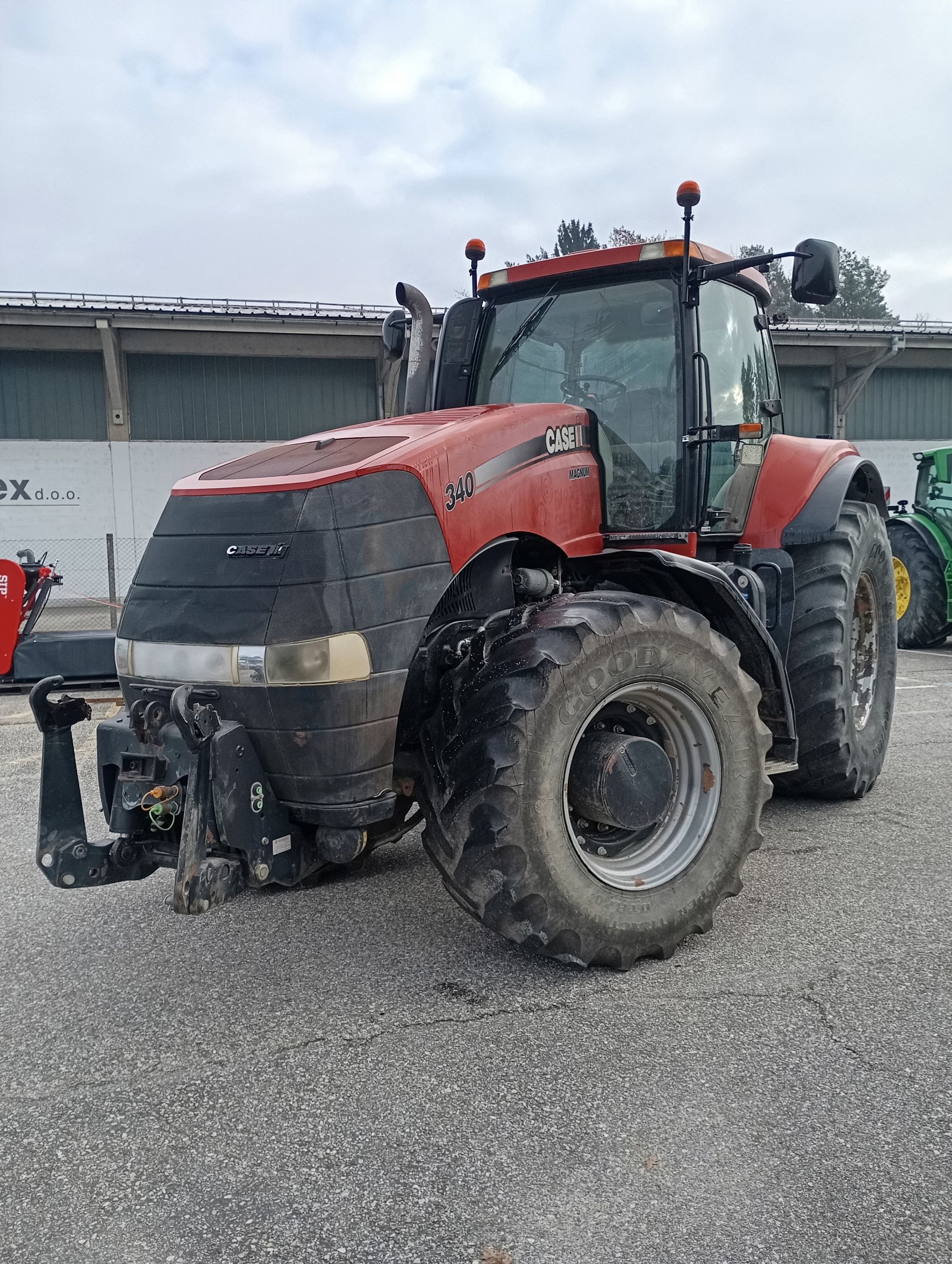 Case IH Magnum 340 Tractor 63.300 EUR