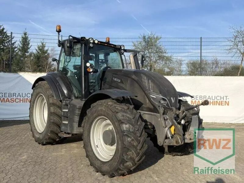 Valtra T 174 Traktor 72 000 €