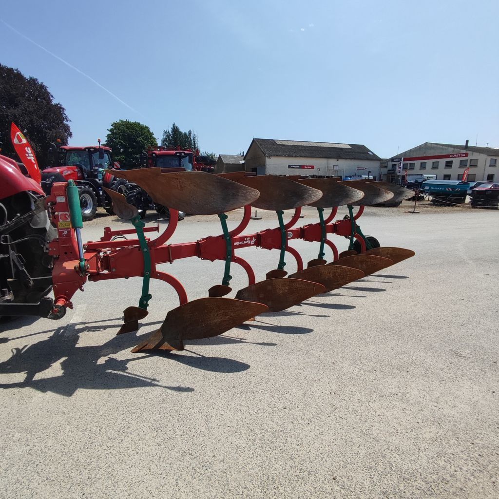 E-FARM: Kverneland 150b - Pług - id 9HB5VAD - 9000 € - Rok produkcji: 2015 - Francja
