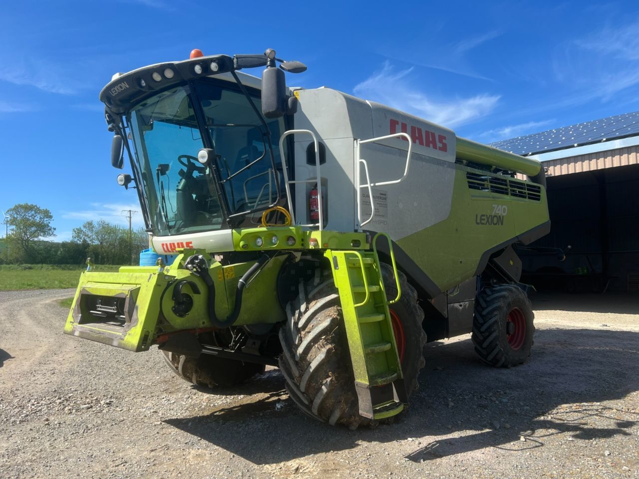E-FARM: Claas Lexion 740 - Cosechadora - id HQBD5W9 - 159.000 € - Año: 2016 - Horas: 2400,Francia