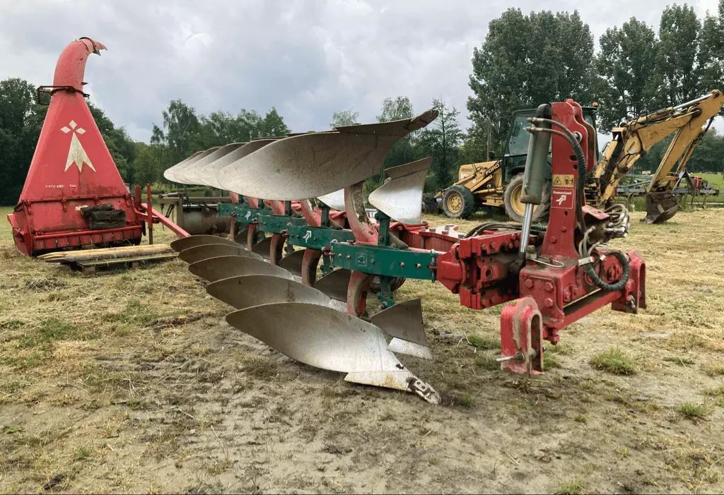 E-FARM: Kverneland es 100 5c - Pluh - id LUGSS91 - 12 500 € - Rok výroby: 2018 - Francie