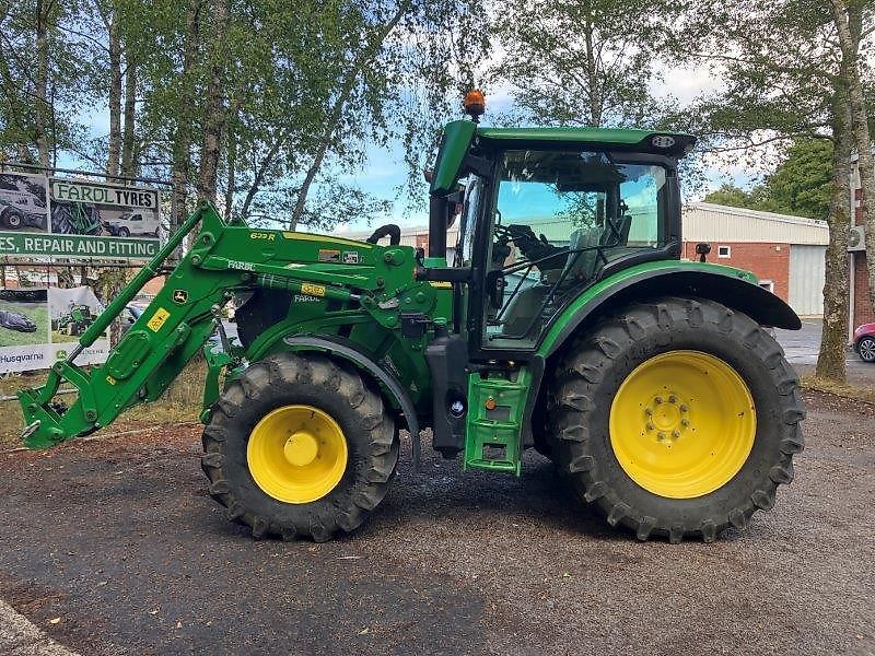 E-FARM: John Deere 6R 150 - Traktor - id QWMLA8I - 137.396 € - Baujahr: 2023 - Abgelesene Motorstunden: 1.895,Motorleistung (PS): 150,Vereinigtes Königreich