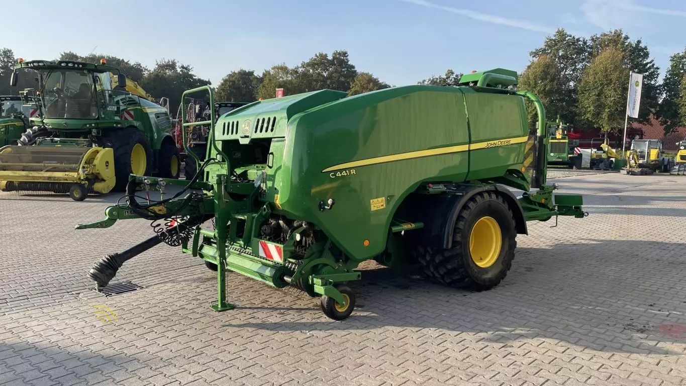 E-FARM: John Deere C441R - Balownica - id IKLXH3E - 52 380 € - Rok produkcji: 2017 - Niemcy