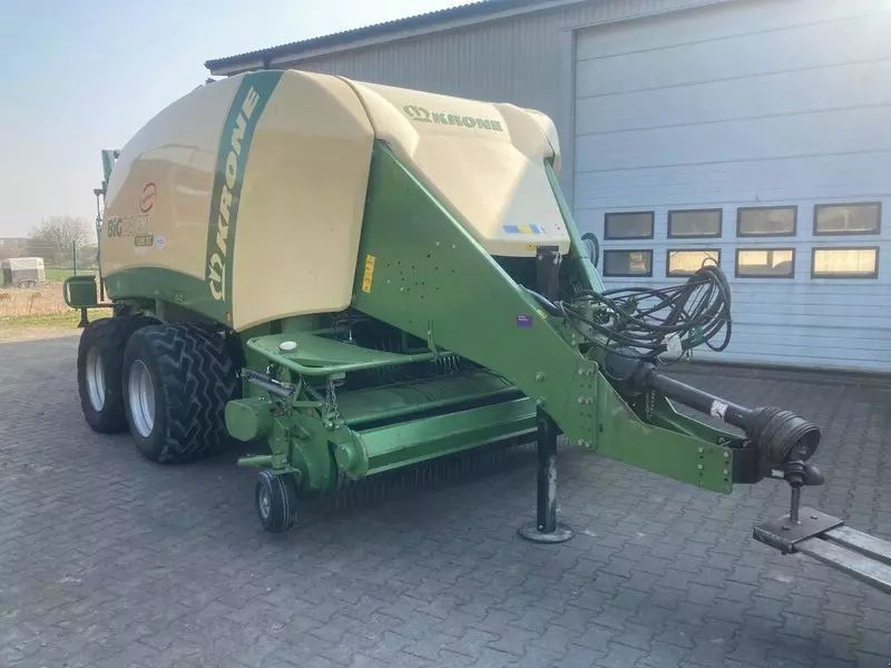 E-FARM: Krone Big Pack 1290 XC - Ballenpresse - id D74S4IM - 42.900 € - Baujahr: 2012 - Deutschland