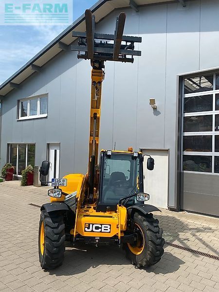 E-FARM: JCB 525-60agri plus teleskoplader radlader - Chargeur télescopique  - id TGYRP2K - 79 500 € - Lecture du nombre d'heure: 200 - Puissance du moteur (chevaux): 74,Allemagne