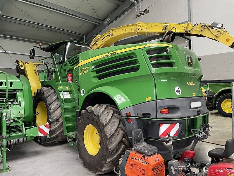 E-FARM: John Deere 8700 - Cosechadora de forraje autopropulsada - id VJJ7KLK - 155.000 € - Año: 2016 - Horas: 4.000,Potencia del motor: 770,Alemania