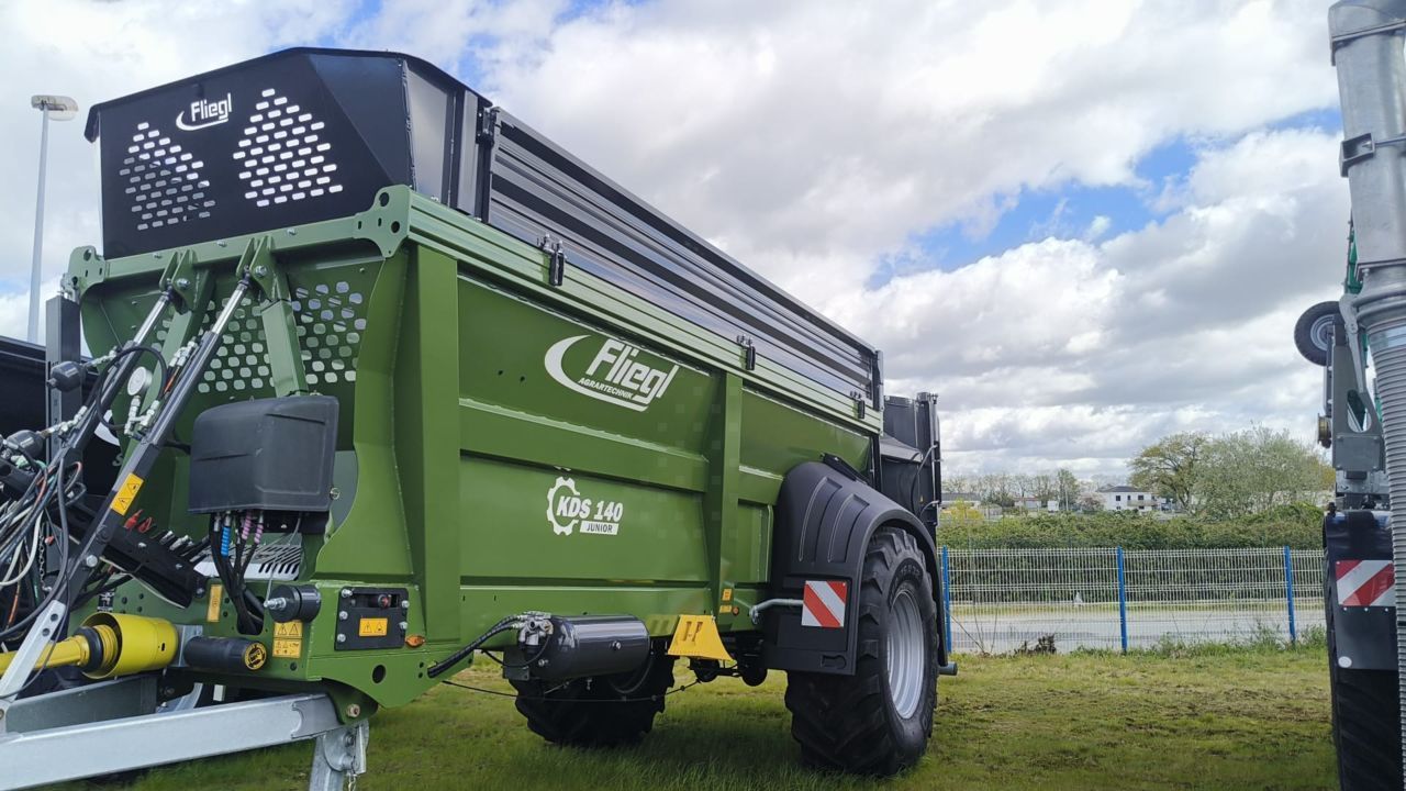 Fliegl kds140 Manure and compost spreader €47,990