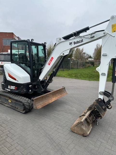 Bobcat e 35z Mini excavadora  27.500 €