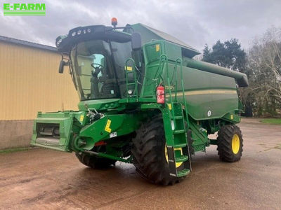 E-FARM: John Deere T 550 i - Combine harvester - id 7XZLJLG - €245,713 - Year of construction: 2023 - Engine hours: 2,000,United Kingdom