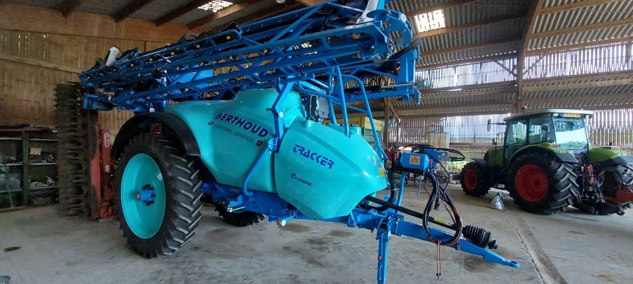 Berthoud tracker 32-34 Pulvérisateur 85 000 €