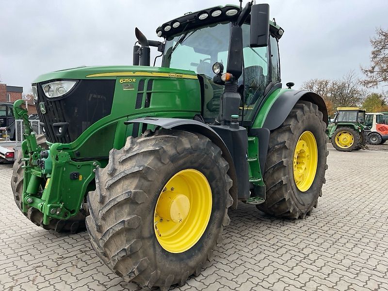 E-FARM: John Deere 6250 R - Τρακτέρ - id VWRKEM9 - 120.000 € - Χρονία: 2019 - Μετρητής ωρών: 6.455,Ισχύς κινητήρα: 250,Γερμανία