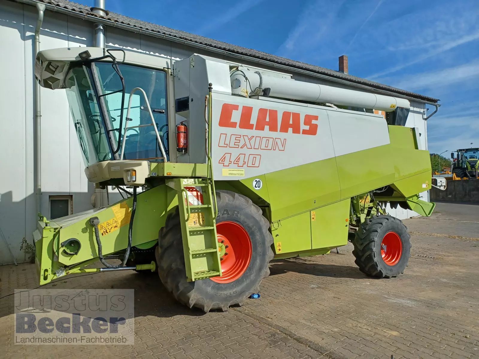 E-FARM: Claas Lexion 440 - Combine harvester - id QFQIDCT - €59,000 - Year of construction: 1996 - Engine hours: 2,880,Engine power (HP): 250,Germany