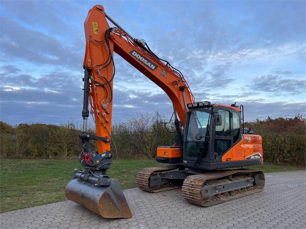 Doosan dx140lc-7 Ερπυστριοφόρος εκσκαφέας 92.600 €