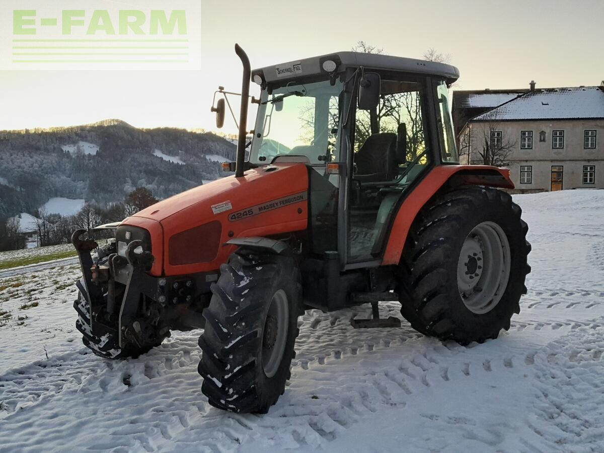 Massey Ferguson Traktor 25 900 €