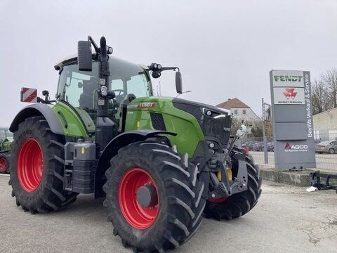 Fendt 724 Vario Profi+ Tractor €237,500