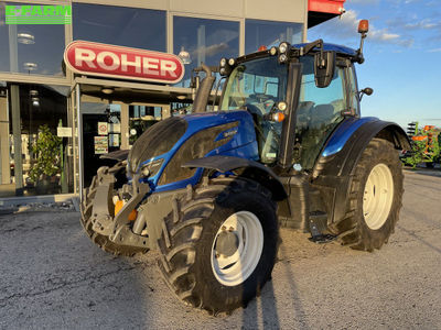 E-FARM: Valtra N104 HiTech - Tractor - id AVHJMNC - €62,417 - Year of construction: 2018 - Engine hours: 1,875,Engine power (HP): 116,Austria