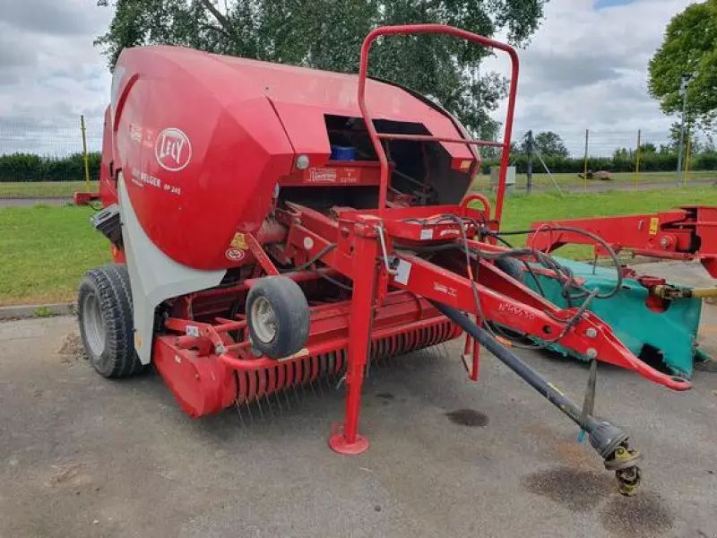 E-FARM: Welger RP 245 - Ballenpresse - id 9UBZGKF - 13.000 € - Baujahr: 2013 - Frankreich