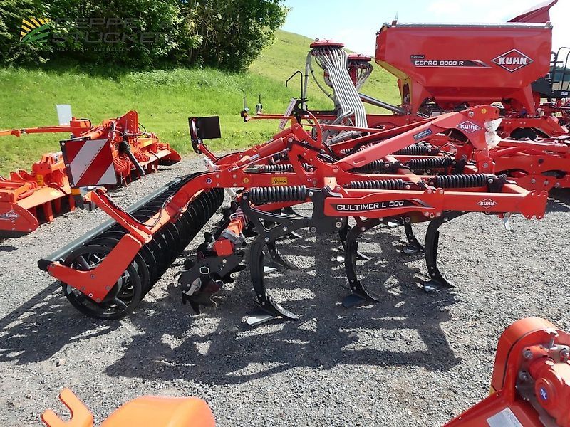 E-FARM: Kuhn Cultimer L 300 NSM - Grubber - id ZYPUBTK - 16.980 € - Baujahr: 2023 - Deutschland