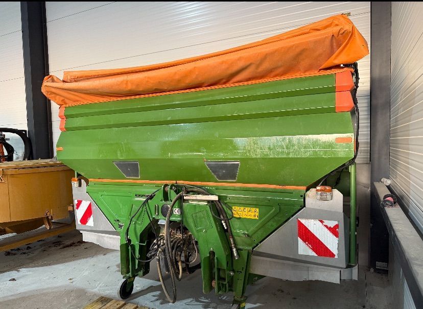 E-FARM: Amazone zam 4200 hydro - Düngerstreuer - id 6Q4NE8H - 9.000 € - Baujahr: 2011 - Frankreich