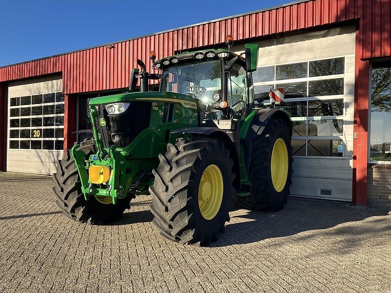 John Deere 6R 195 Tractor €165,000