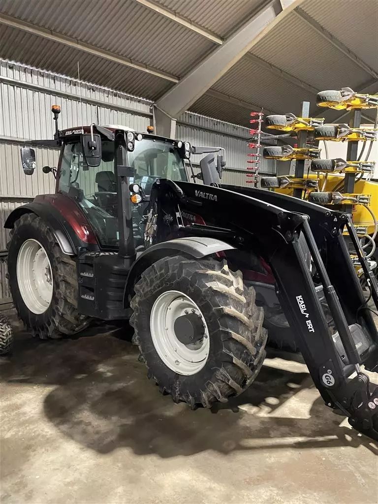 Valtra T 235 D Traktor 167.316 €