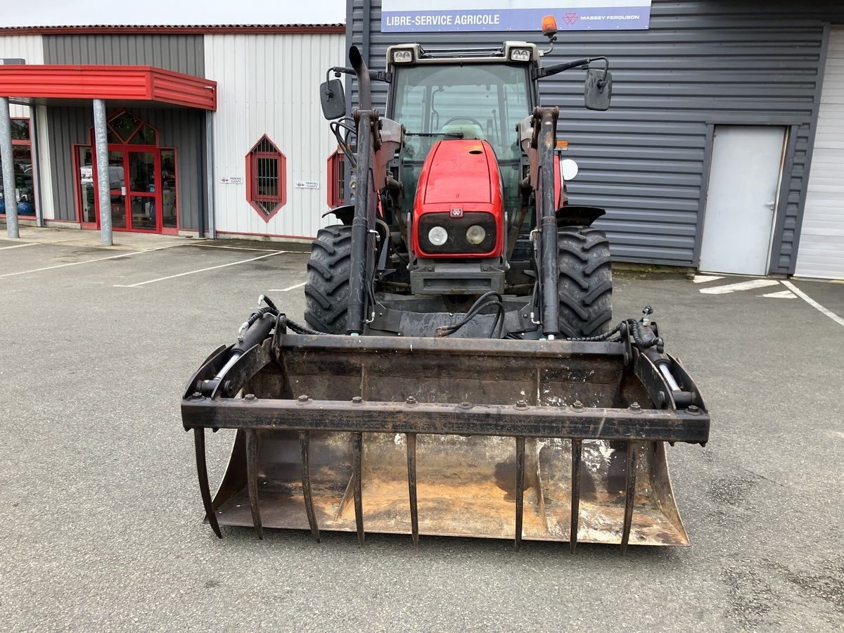 Massey Ferguson 5435 tractor 26.250 €