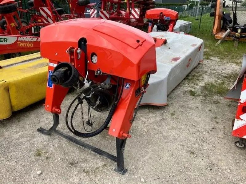 E-FARM: Kuhn gmd 3111 - Faucheuse - id FGLLYMS - 9 000 € - Année: 2018 - France