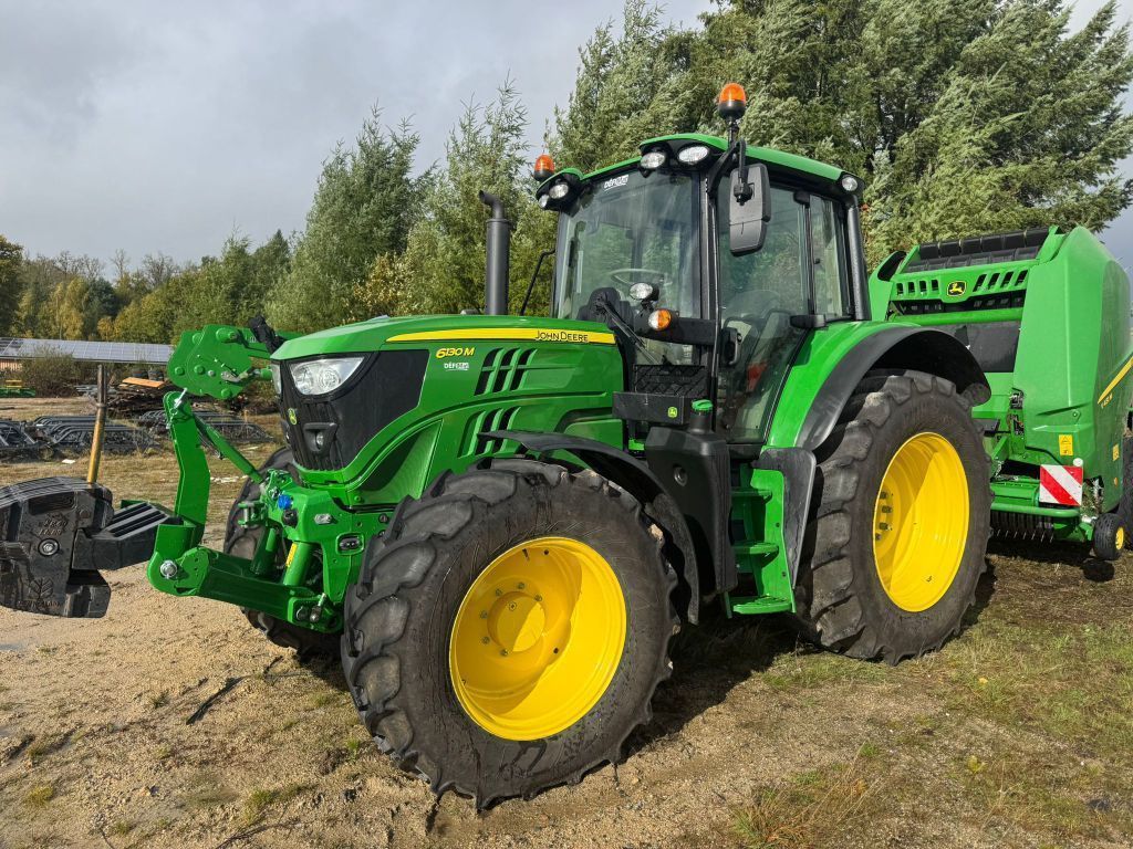 John Deere 6130 M Traktor 99 000 €