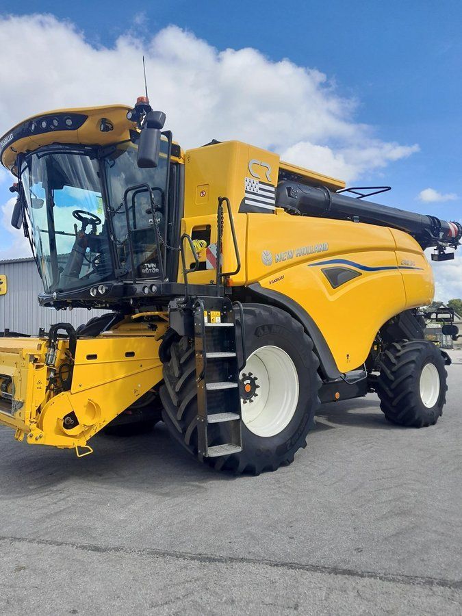 New Holland CR 8.90 Cosechadora 380.000 €