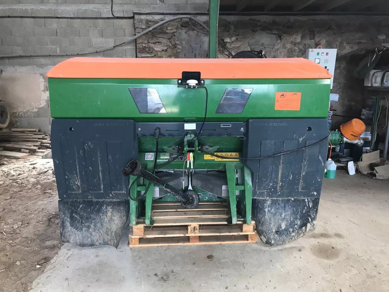 Amazone zav 2000 spécial Rozsiewacz nawozów 11 000 €