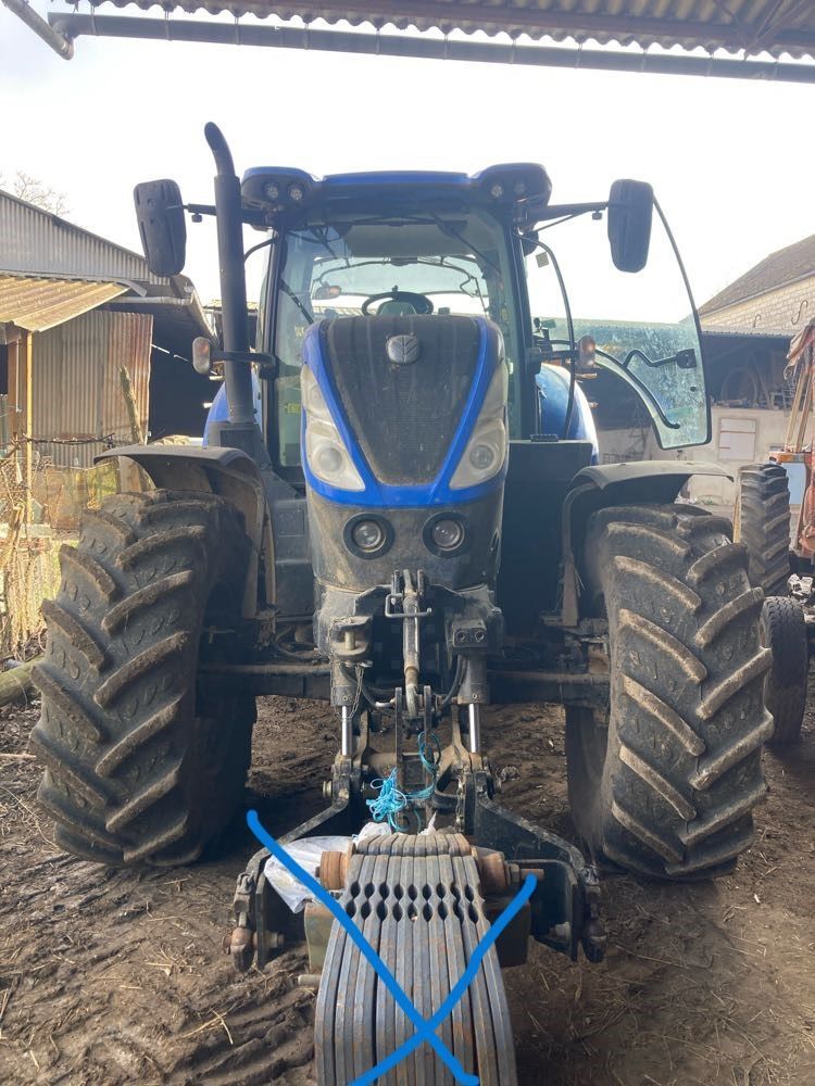 E-FARM: New Holland T7.190 - Traktor - id SXRPCFL - 69 000 EUR - Gyártási év: 2016 - Üzemóra (motor): 3720,Motor teljesítménye (LE): 150,Franciaország