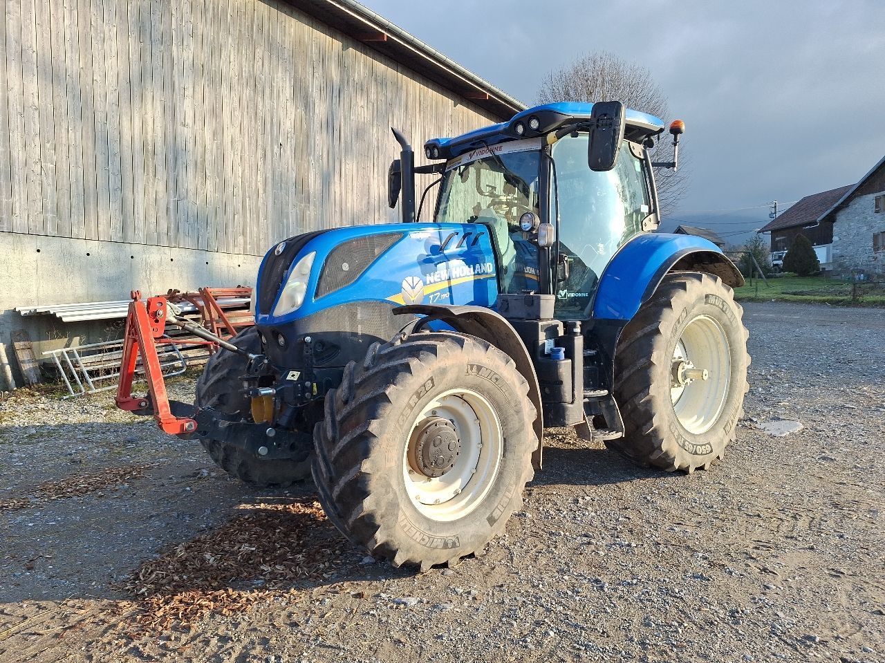 E-FARM: New Holland T7.190 - Tracteur - id JBV44RX - 73 000 € - Année: 2016 - Lecture du nombre d'heure: 2 852,Puissance du moteur (chevaux): 190,France