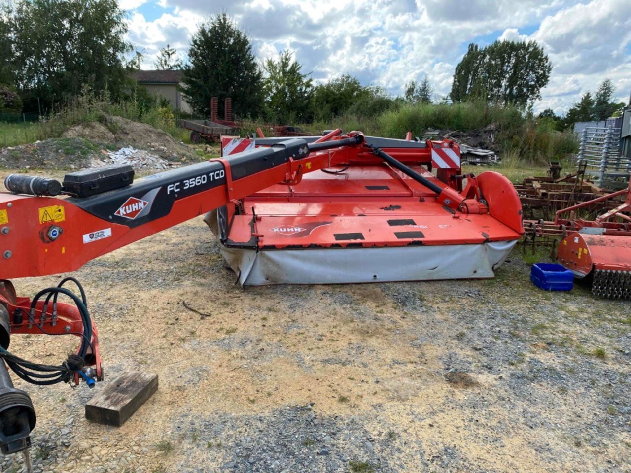 E-FARM: Kuhn FC 3560 TCD - Mower - id BJIT2Y2 - €14,900 - Year of construction: 2018 - France