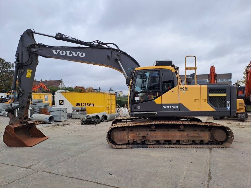 VOLVO ec220el Crawler excavator €53,000