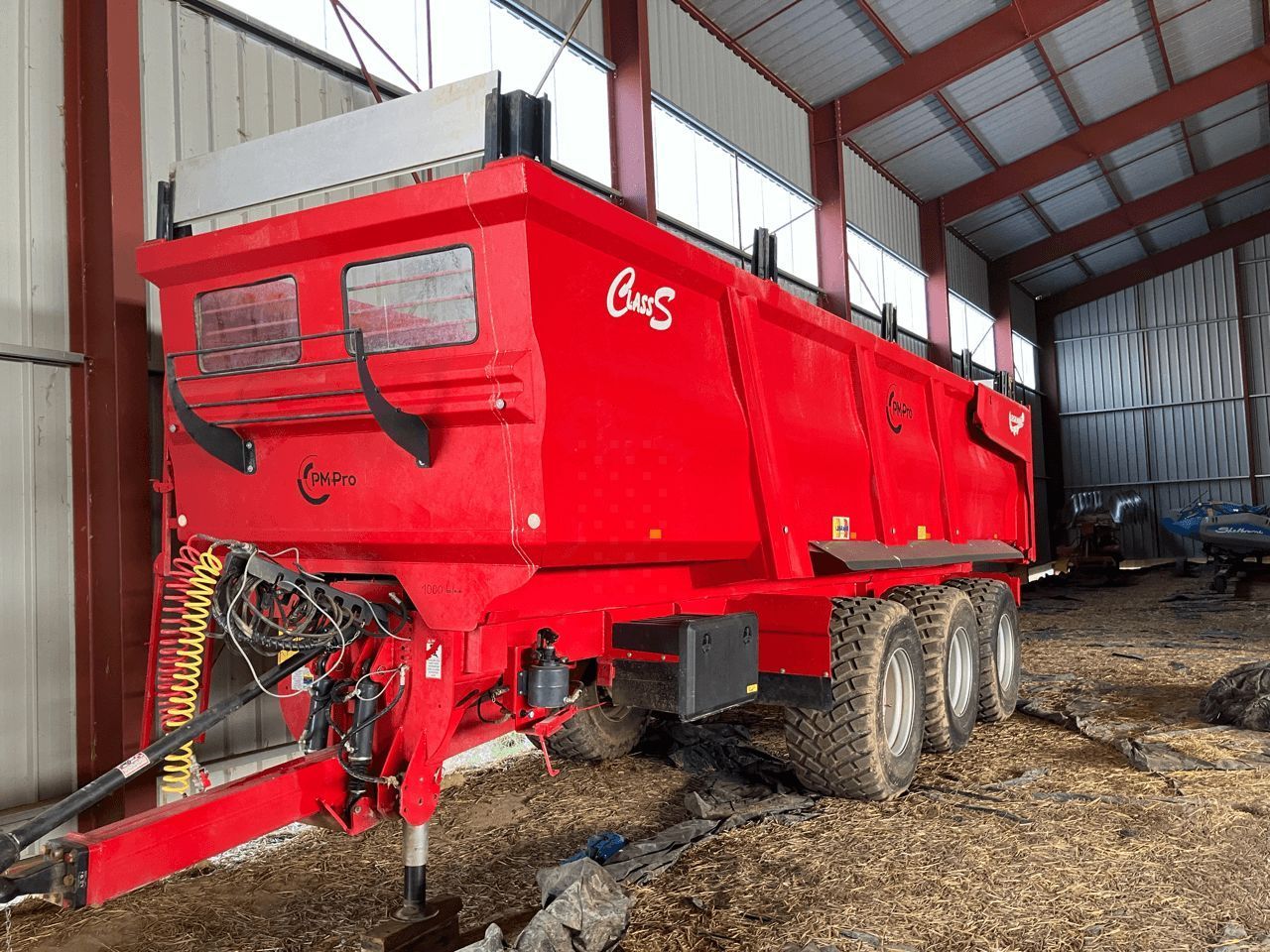 E-FARM: Legrand claas s320 - Benne - id FYTRUDG - 48 000 € - Année: 2023 - France