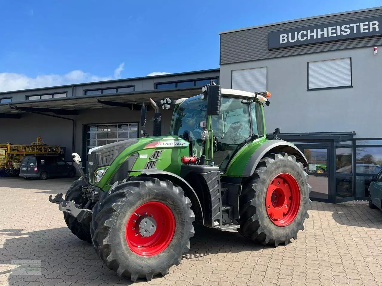 Fendt 724 Vario Tractor €89,000