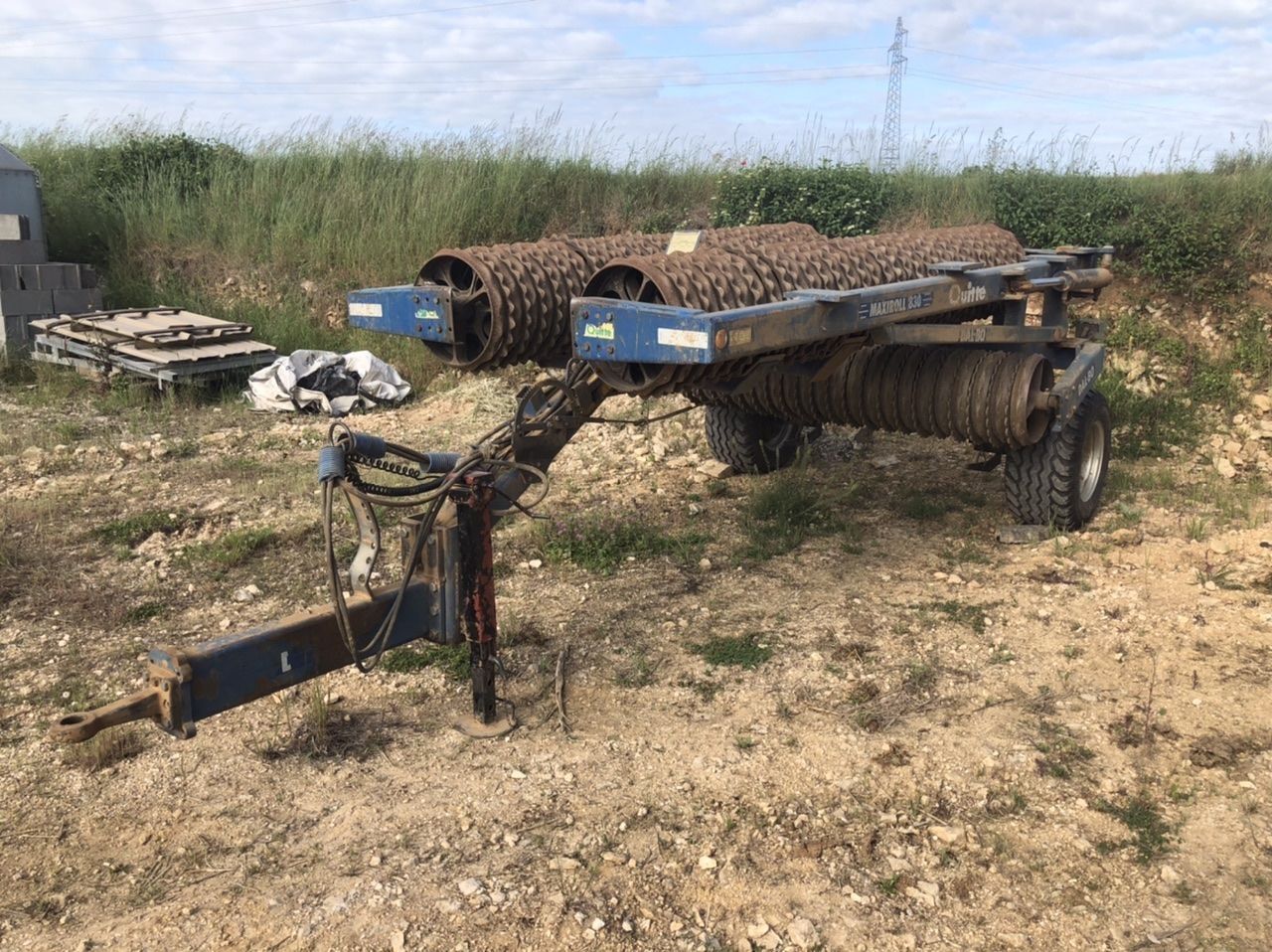 Tracteur Agricole Miniature BOURBON FARM New Holland - Années 70 En Plastique - Rare - À Restaurer (manque Roue)