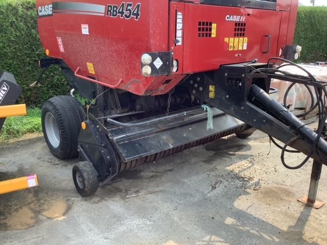 E-FARM: Case IH rb454 - Presse à balles - id QI1NYIA - 11 500 € - Année: 2009 - France