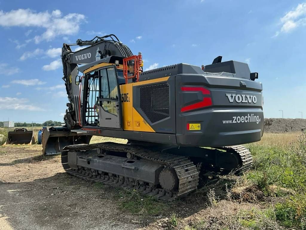 VOLVO ec 250 el Crawler excavator €230,580