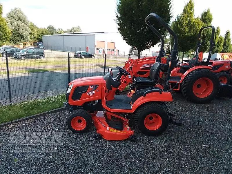 E-FARM: Kioti ck 2520 rasentraktor mit mähdeck ahnl. kubota - Rasenmäher - id HHIGRIW - 17.731 € - Deutschland