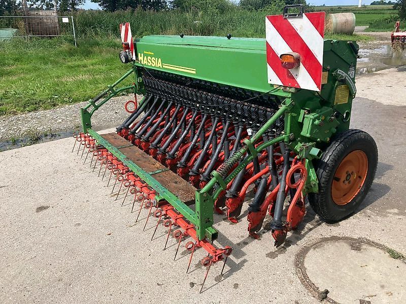 E-FARM: HASSIA euro 300/29 - Siewnik rzędowy/agregat uprawowo-siewny - id GV4TCVD - 2800 € - Rok produkcji: 1996 - Niemcy