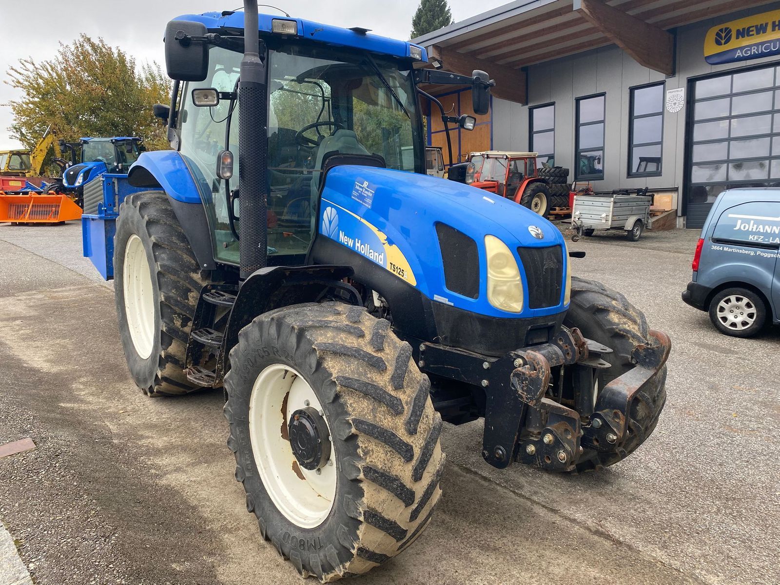 New Holland TS 125 A Traktor 50 590 €