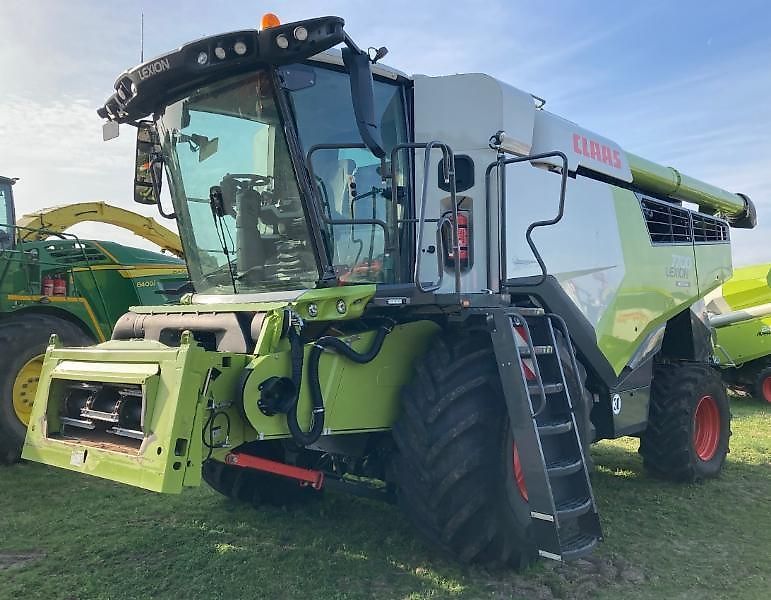 E-FARM: Claas Lexion 7700 Montana - Combine harvester - id SQRRRM7 - Year of construction: 2022 - Engine hours: 365,Engine power (HP): 549,Germany